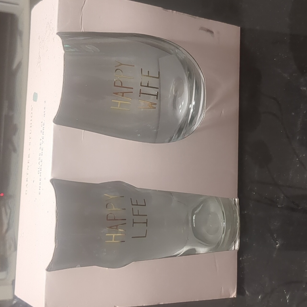 NWT Happy Wife Happy Life Drinkware Set